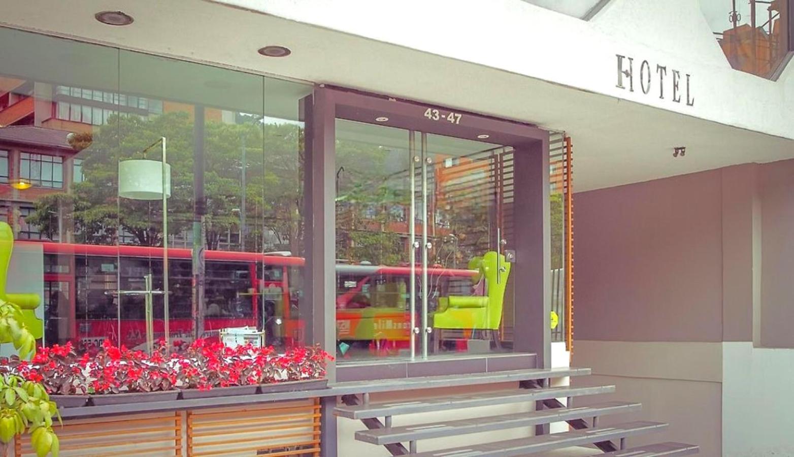 Hotel Silver Javeriana By Hospedium Bogota Ngoại thất bức ảnh
