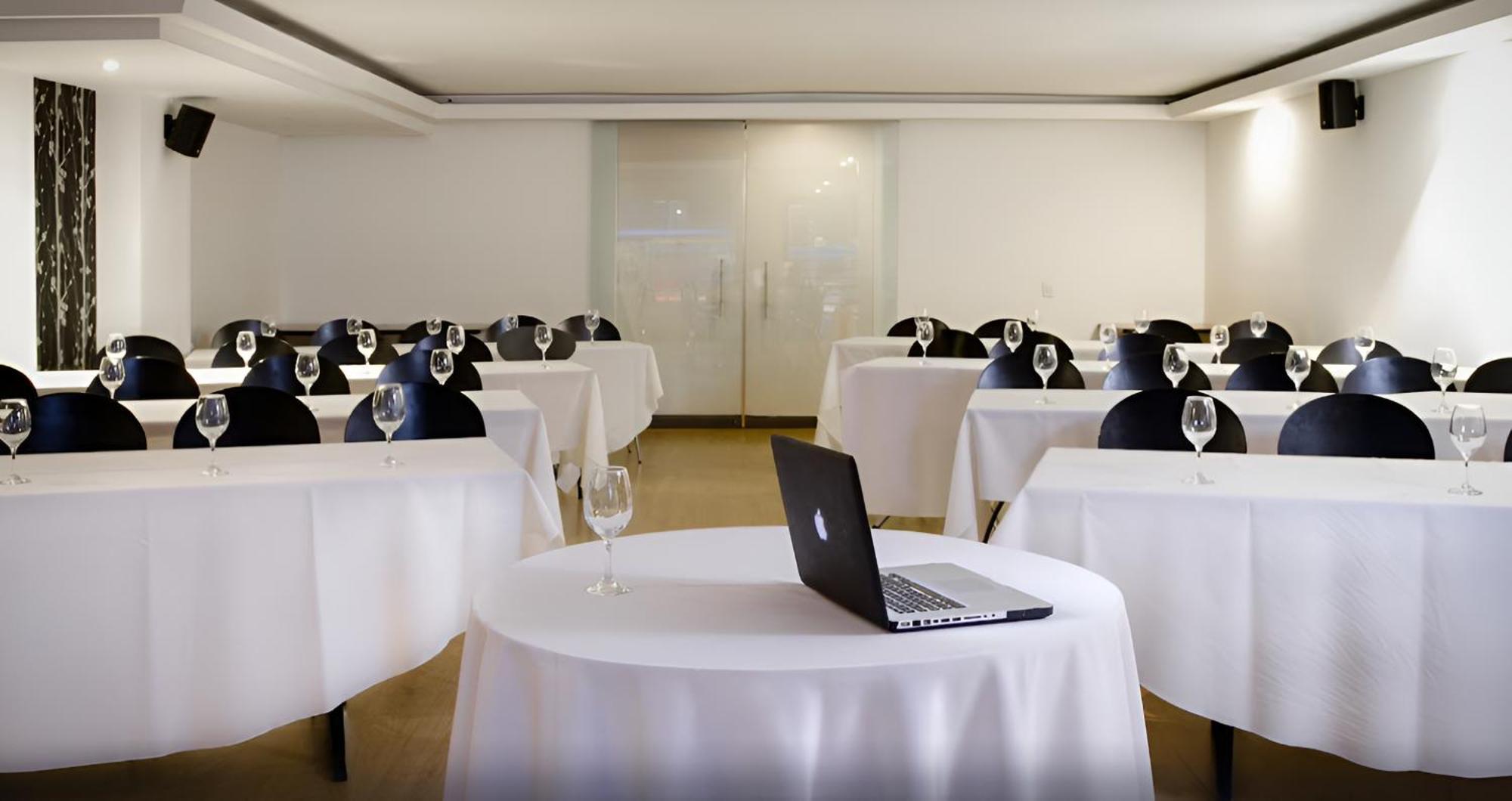 Hotel Silver Javeriana By Hospedium Bogota Ngoại thất bức ảnh